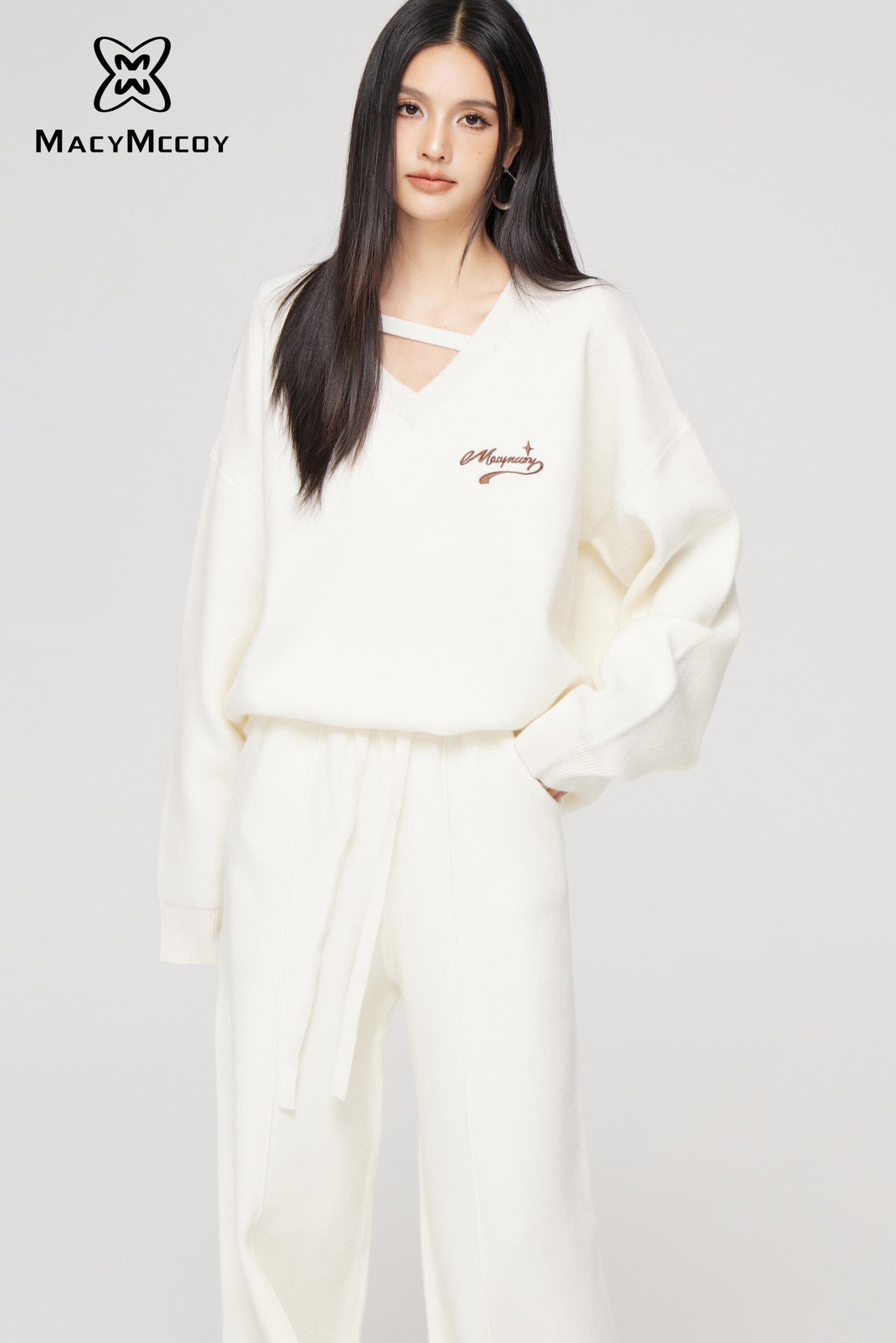 MacyMccoy Casual Knit Suit - White