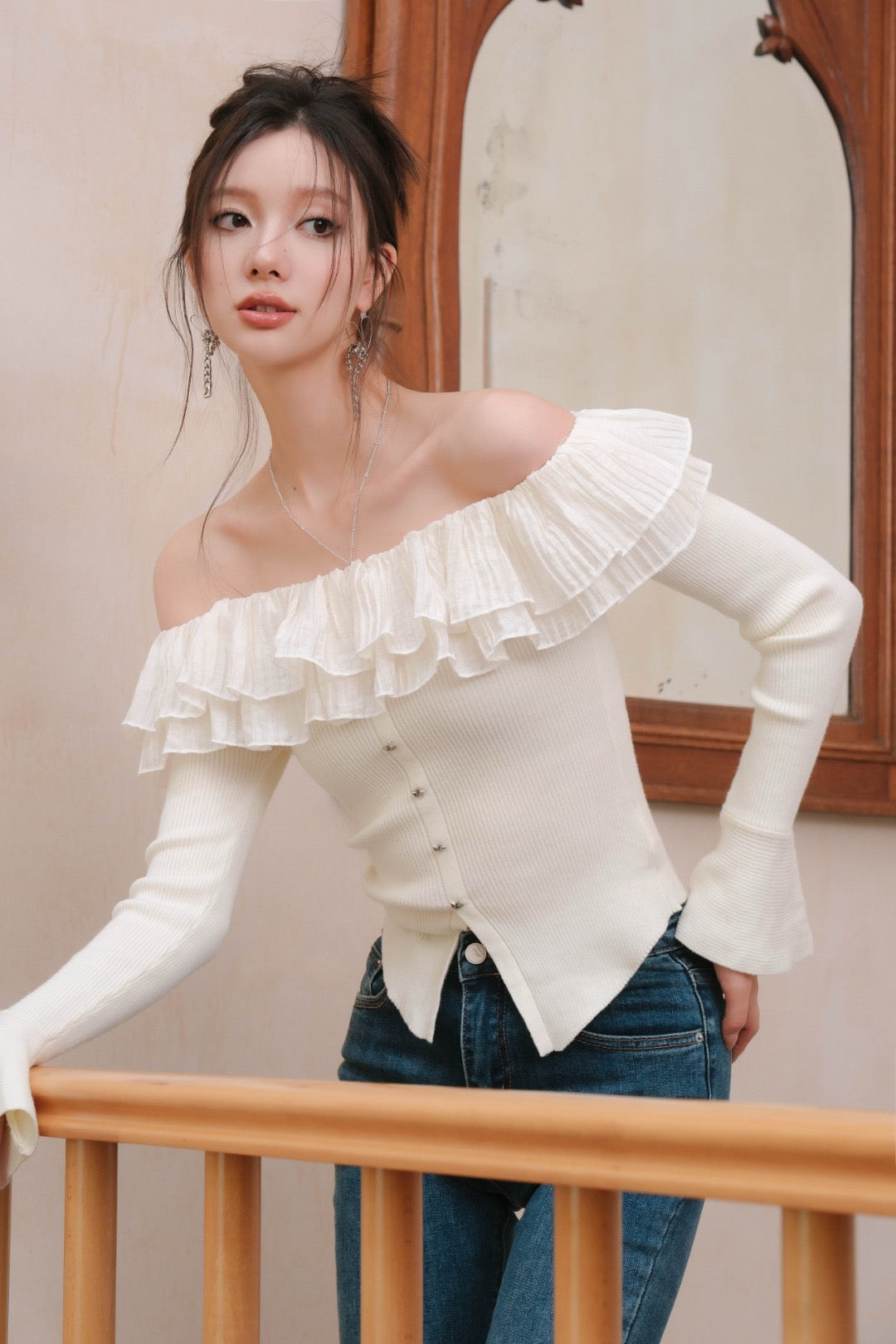 La Freedom Off-Shoulder Top - White