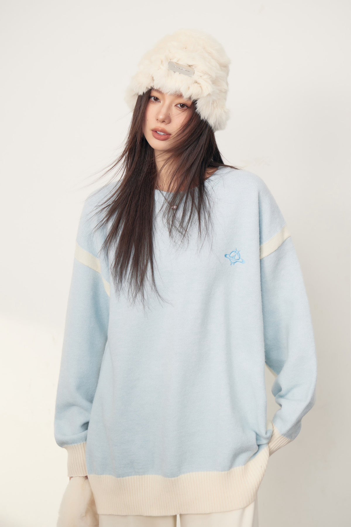 La Freedom Minimalist Round Neck Pullover Sweater - Blue