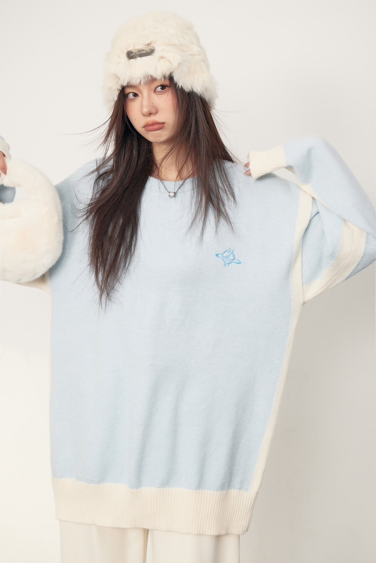 La Freedom Minimalist Round Neck Pullover Sweater - Blue